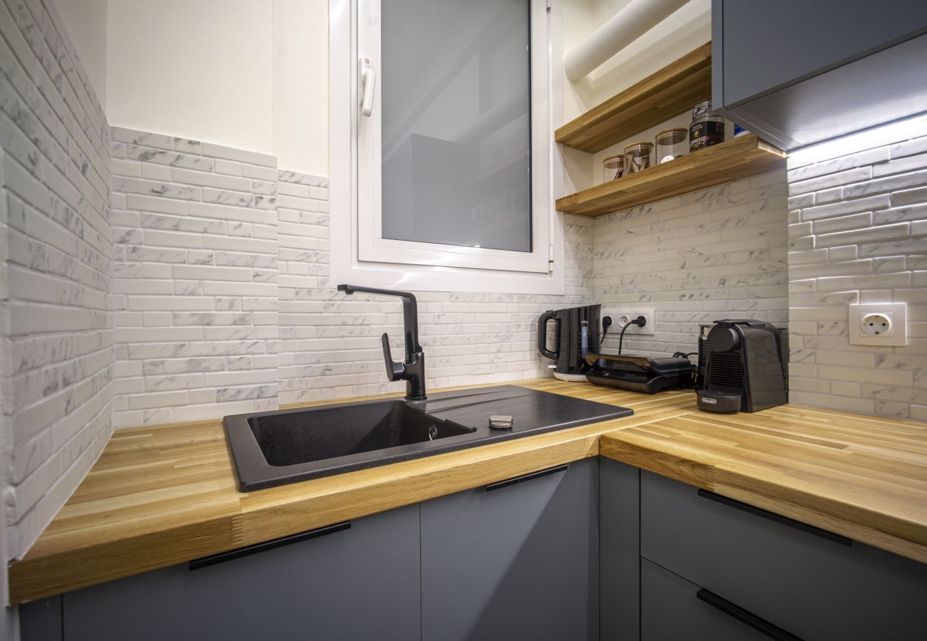 Studio in Athens - Compact Comfort: A “Capsule Studio” in Kolonaki 