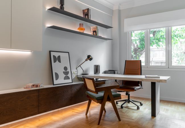 Apartment in Athens - High-end RENOV Apt  with an über office space