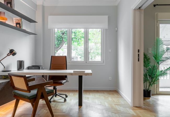 Apartment in Athens - High-end RENOV Apt  with an über office space