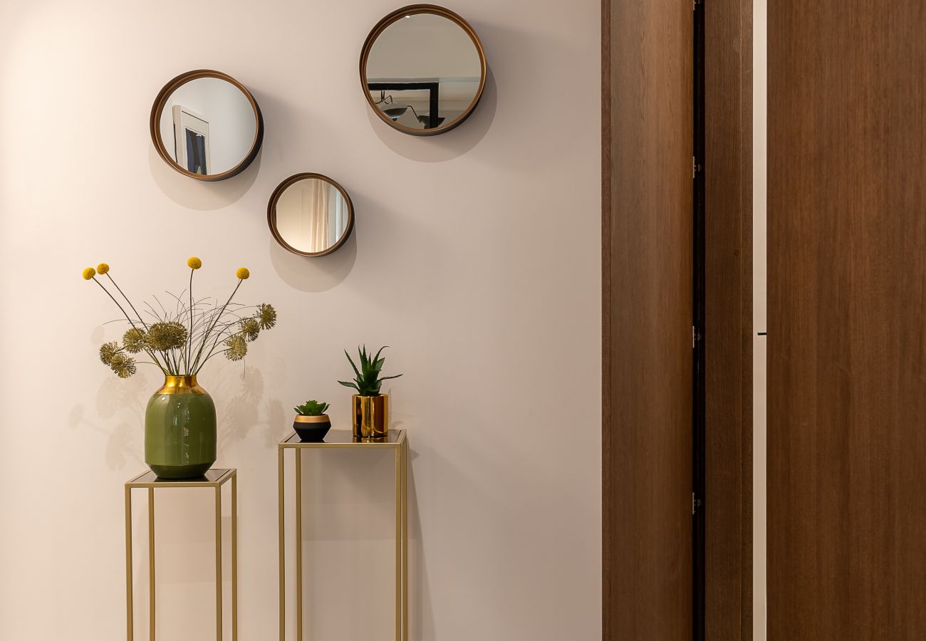 Apartment in Athens - High-end RENOV Apt  with an über office space