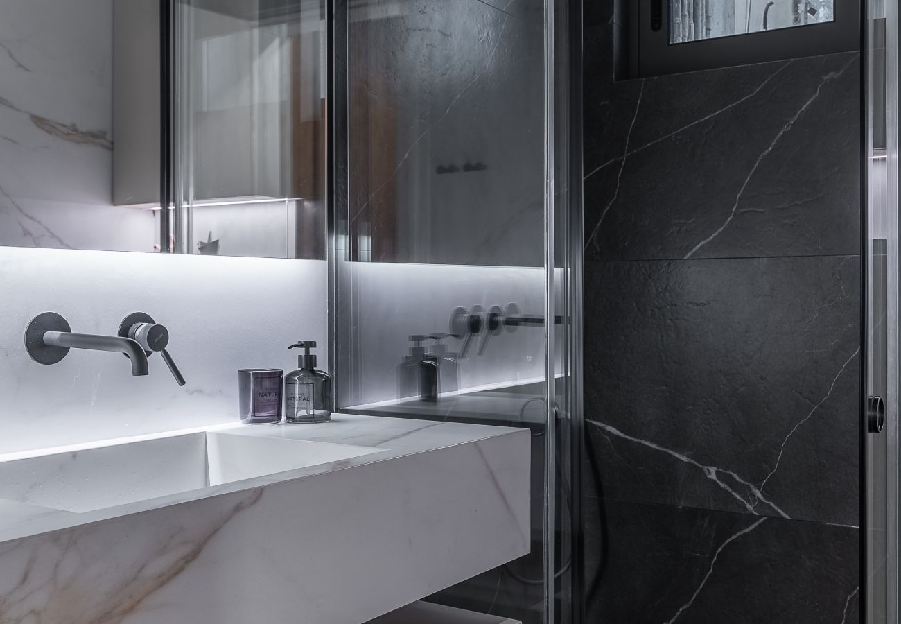 Apartment in Athens - High-end RENOV Apt  with an über office space
