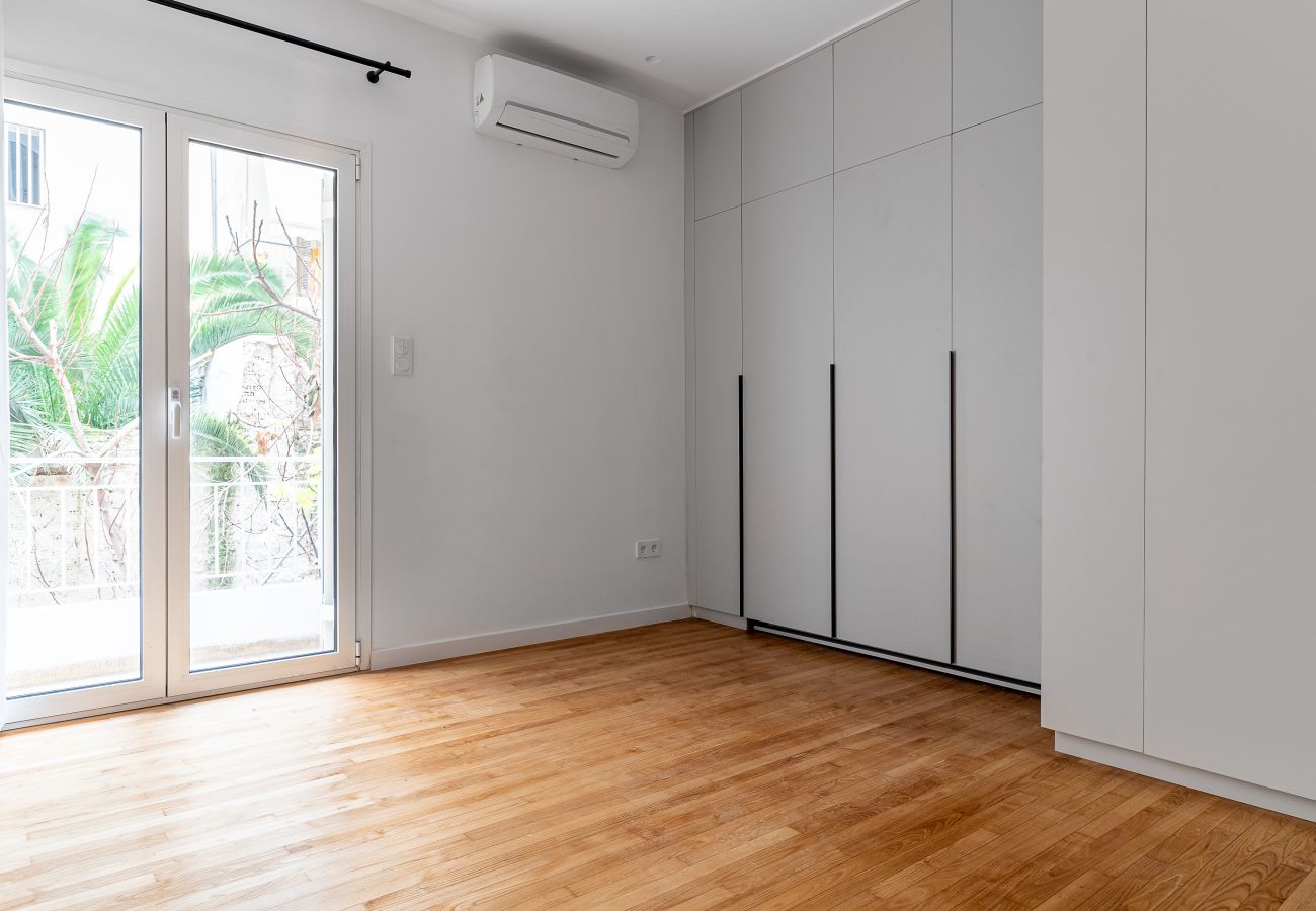Apartment in Athens - High-end RENOV Apt  with an über office space