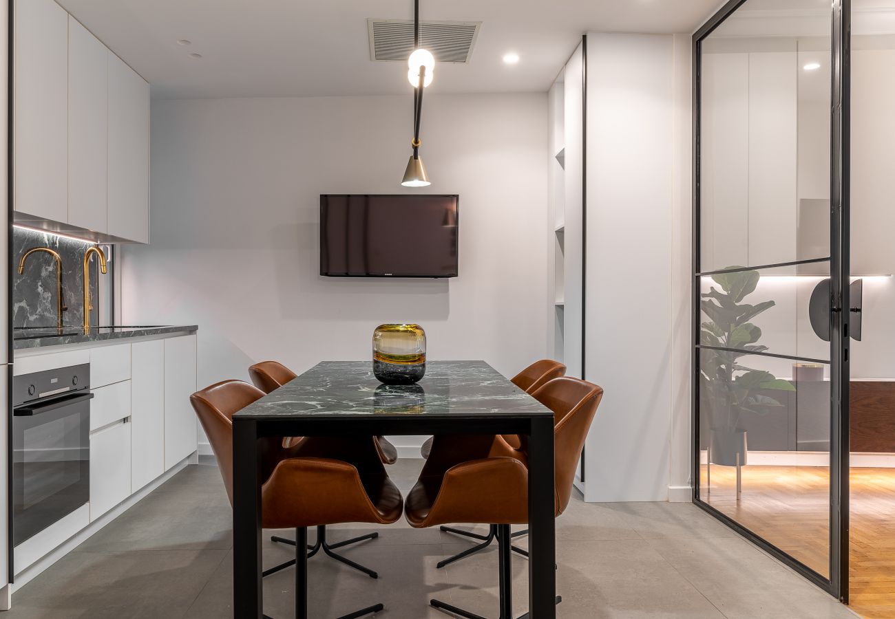 Apartment in Athens - High-end RENOV Apt  with an über office space
