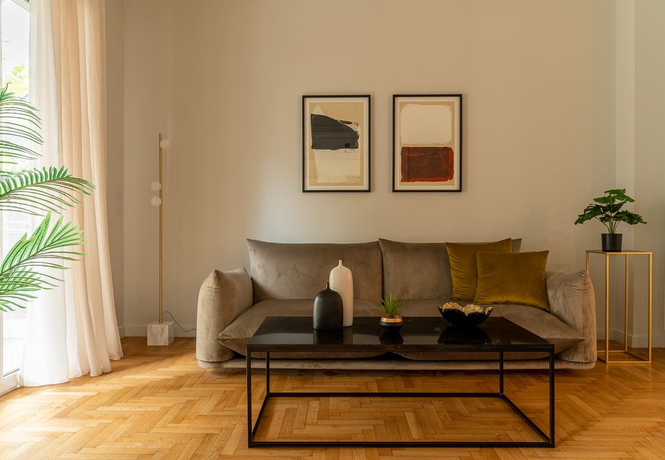 Apartment in Athens - High-end RENOV Apt  with an über office space