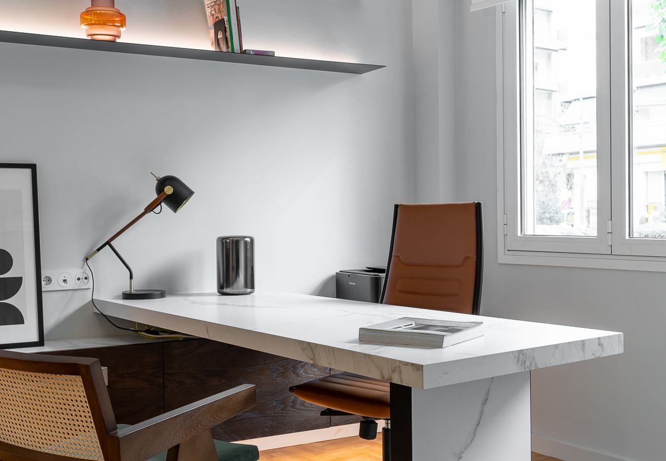Apartment in Athens - High-end RENOV Apt  with an über office space