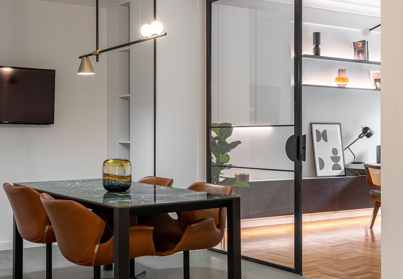 Apartment in Athens - High-end RENOV Apt  with an über office space