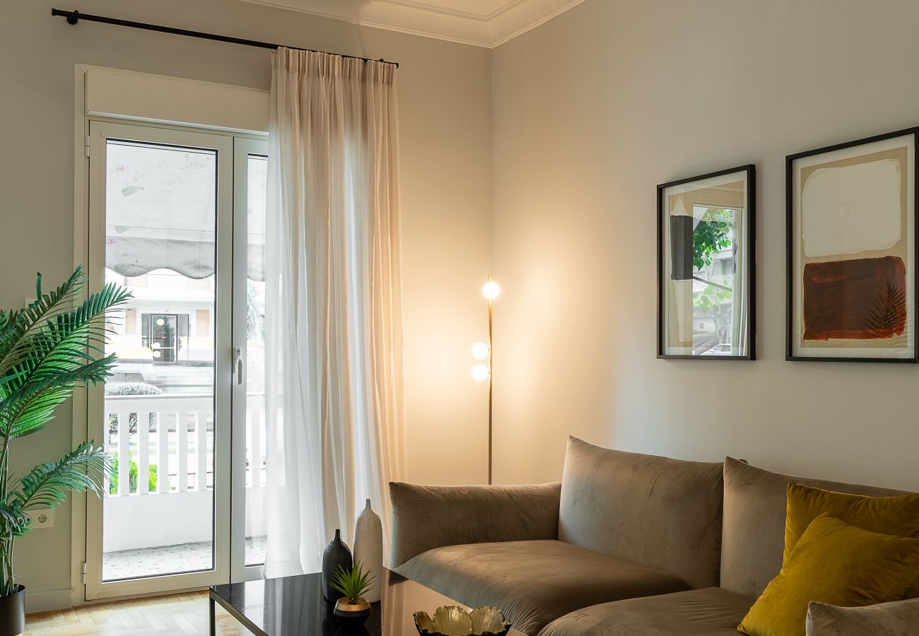 Apartment in Athens - High-end RENOV Apt  with an über office space