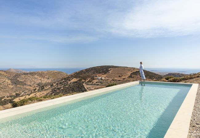 Villa in Kostos - Stunning High-End Beauty with Bird’s Eye Vistas.