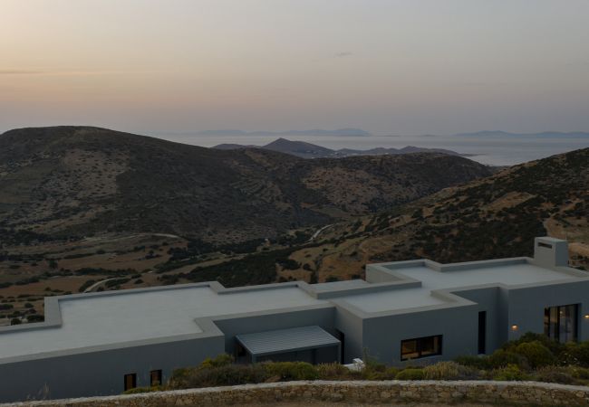 Villa in Kostos - Stunning High-End Beauty with Bird’s Eye Vistas.