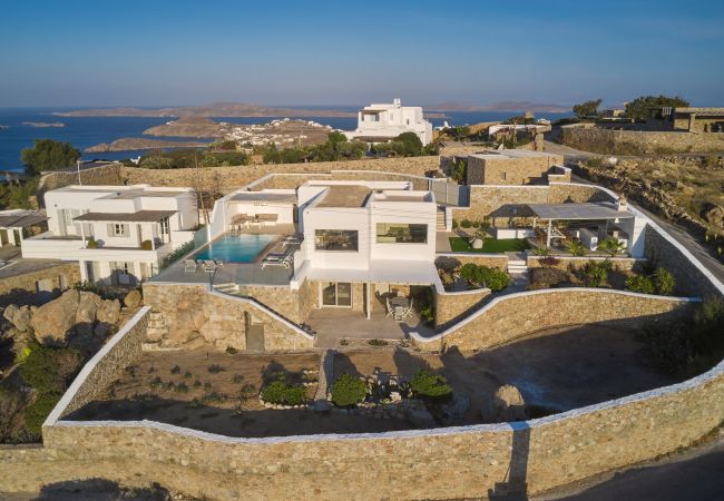 Villa in Mykonos - Luxspace Mykonian Retreat: Vista Bliss