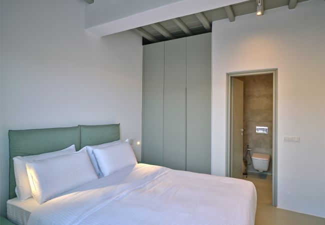 Villa in Mykonos - Luxspace Mykonian Retreat: Vista Bliss Villa in Mykonos - Luxspace Mykonian Retreat: Vista Bliss