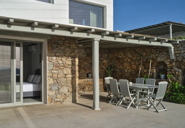 Villa in Mykonos - Luxspace Mykonian Retreat: Vista Bliss Villa in Mykonos - Luxspace Mykonian Retreat: Vista Bliss