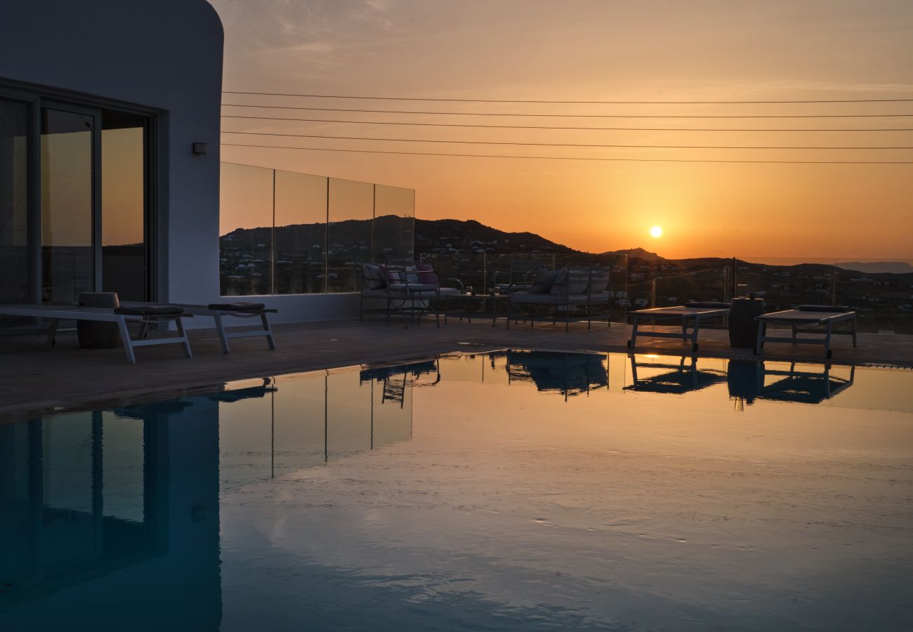 Villa in Mykonos - Luxspace Mykonian Retreat: Vista Bliss