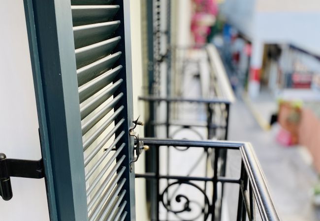 Studio in Athens - 1st Floor Studio-Shell Studio in Athens - 1st Floor Studio-Shell