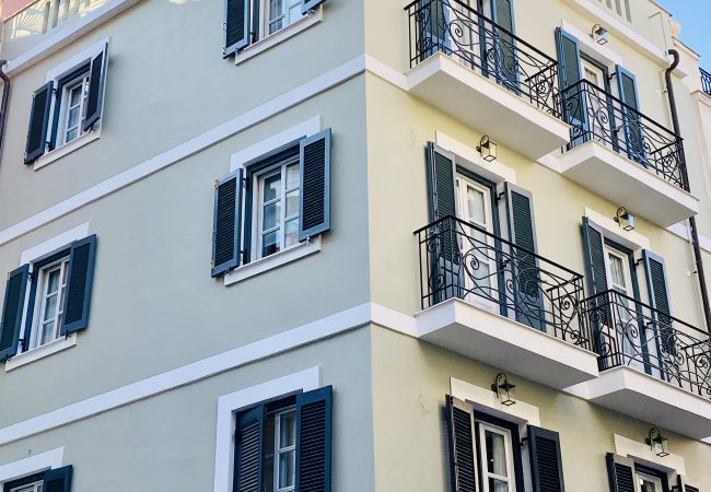 Studio in Athens - 2nd Floor Studio-Goldfish Studio in Athens - 2nd Floor Studio-Goldfish