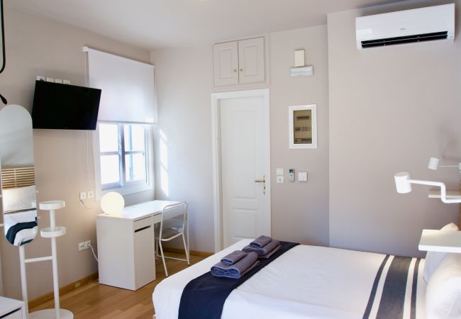 Studio in Athens - 3rd Floor Studio-Whale Studio in Athens - 3rd Floor Studio-Whale