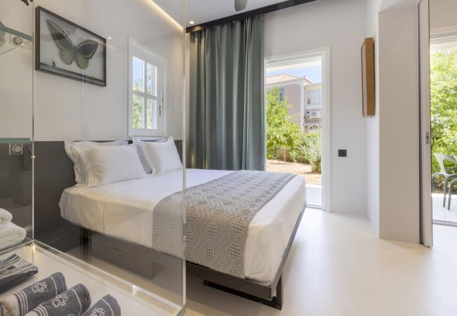 Apartment in Spetses - Spetses studio·Modern studio in the heart of Old Port in Spetses Apartment in Spetses - Spetses studio·Modern studio in the heart of Old Port in Spetses