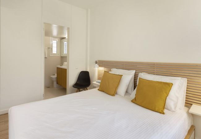 Apartment in Athens - Charming 7th-Floor Apartment with Acropolis View in Downtown Athens Apartment in Athens - Charming 7th-Floor Apartment with Acropolis View in Downtown Athens