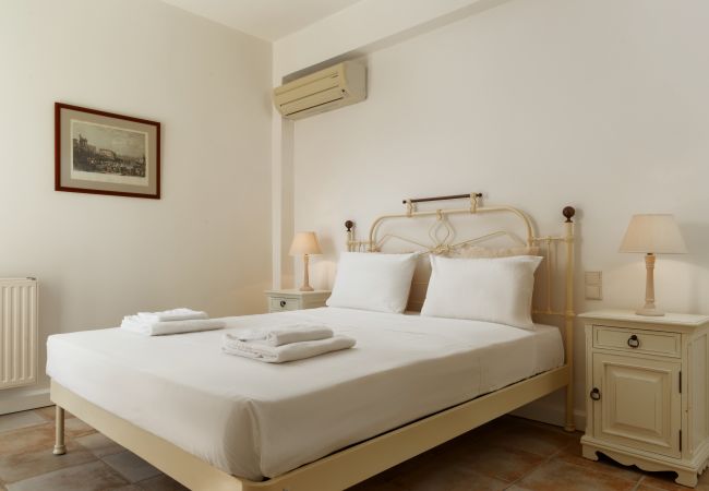 Villa in Andros - Premium Andros Escape Villa in Andros - Premium Andros Escape