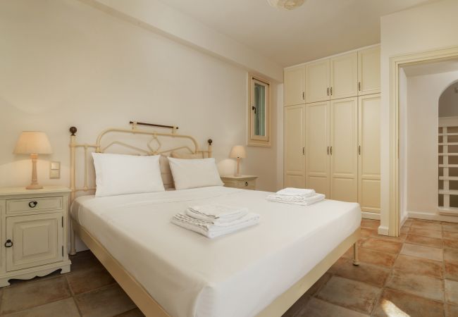 Villa in Andros - Premium Andros Escape Villa in Andros - Premium Andros Escape