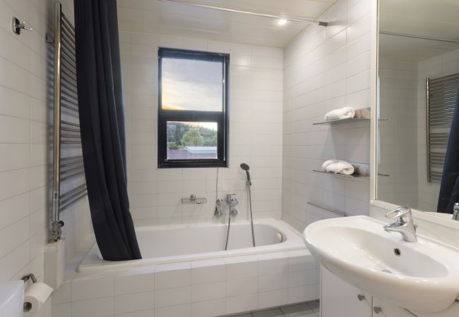 Terraced House in Athens - Spacious 3bdr Townhouse with Monumental View Terraced House in Athens - Spacious 3bdr Townhouse with Monumental View