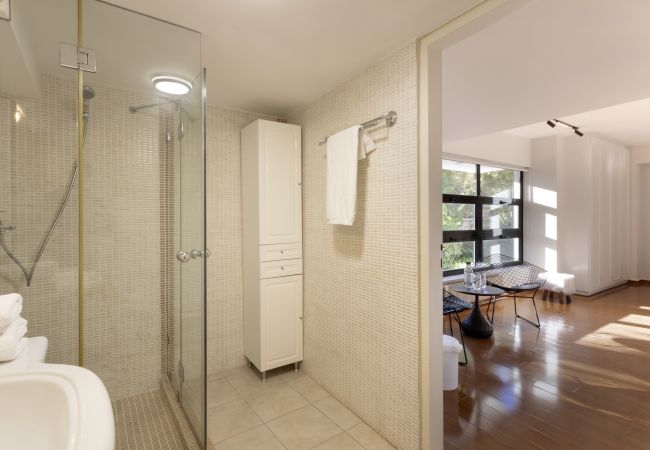 Terraced House in Athens - Spacious 3bdr Townhouse with Monumental View Terraced House in Athens - Spacious 3bdr Townhouse with Monumental View