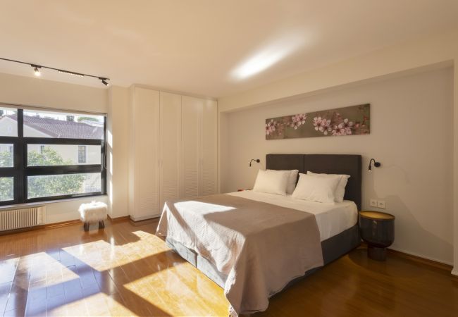 Terraced House in Athens - Spacious 3bdr Townhouse with Monumental View Terraced House in Athens - Spacious 3bdr Townhouse with Monumental View