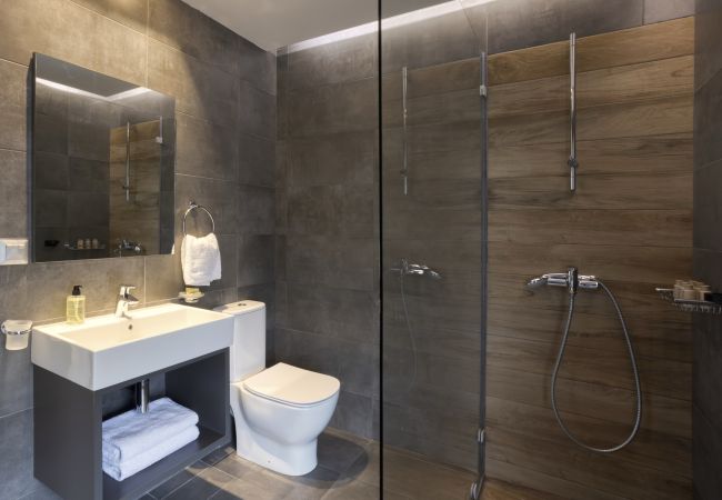 Apartment in Athens - Renovated 3BDR Apartment in the heart of Athens Apartment in Athens - Renovated 3BDR Apartment in the heart of Athens