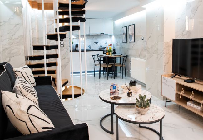 Apartment in Athens - A Rare Gem Near Acropolis in Koukaki Apartment in Athens - A Rare Gem Near Acropolis in Koukaki