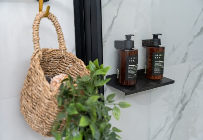 Apartment in Athens - A Rare Gem Near Acropolis in Koukaki Apartment in Athens - A Rare Gem Near Acropolis in Koukaki