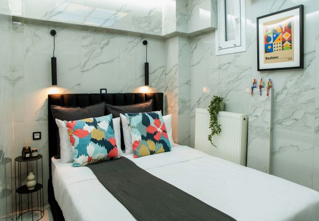 Apartment in Athens - A Rare Gem Near Acropolis in Koukaki Apartment in Athens - A Rare Gem Near Acropolis in Koukaki