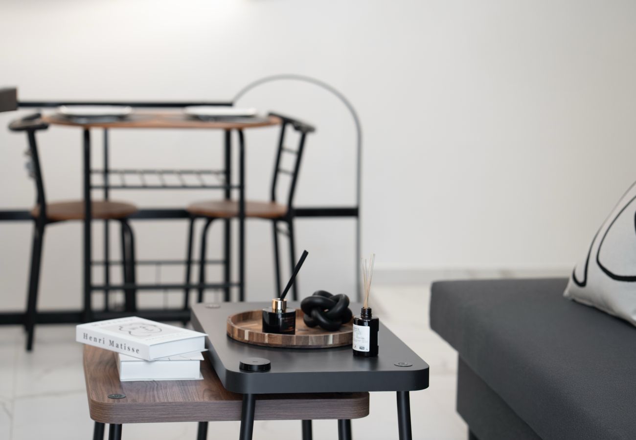 Apartment in Athens - Modern 2BDR Retreat in Koukaki