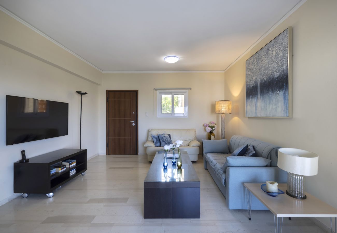 Apartment in Vouliagmeni - Elegant Sea-View Apartment