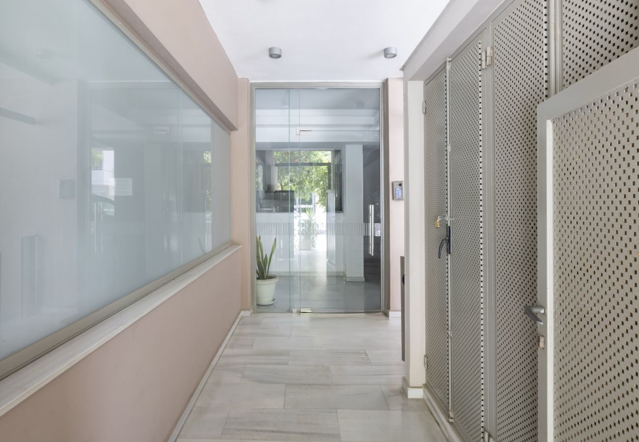 Apartment in Athens - Tsami Karatasou