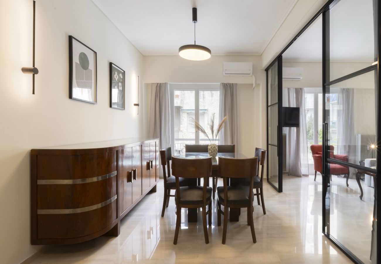 Apartment in Athens - Classic Elegance in Ilisia