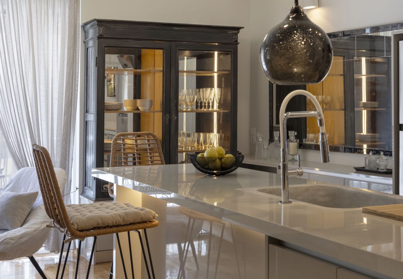 Apartment in Athens - Homey Luxury in Koukaki
