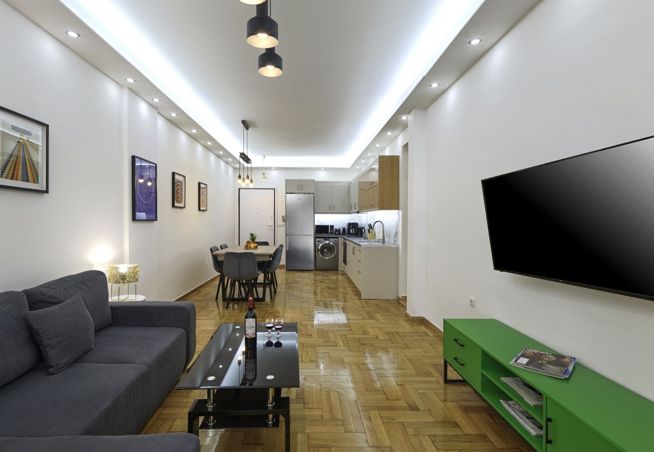 Apartment in Athens - Modern Comfort in Kipseli