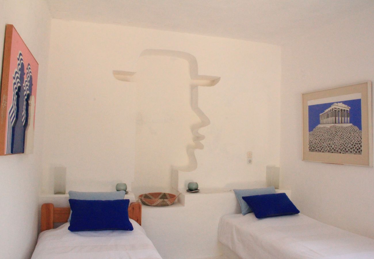 Villa in Ios - Artistic Villa by Yannis Gaïtis