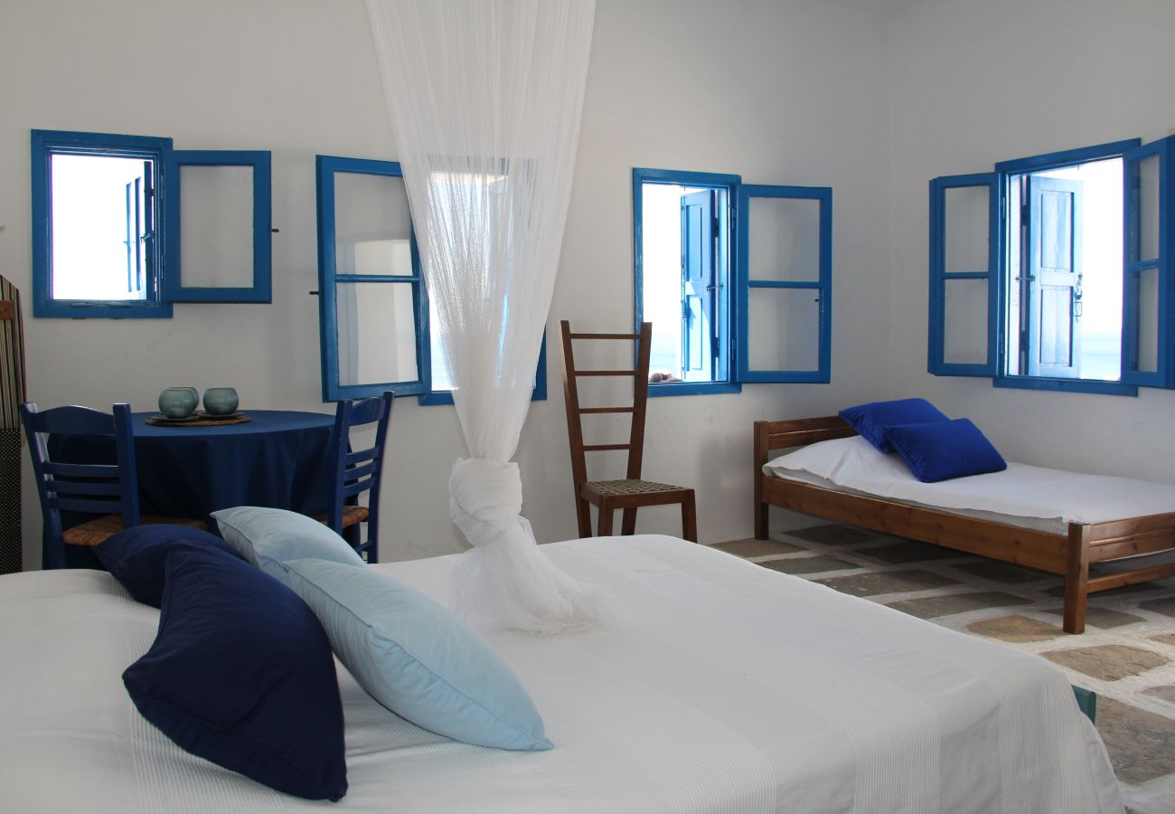 Villa in Ios - Artistic Villa by Yannis Gaïtis