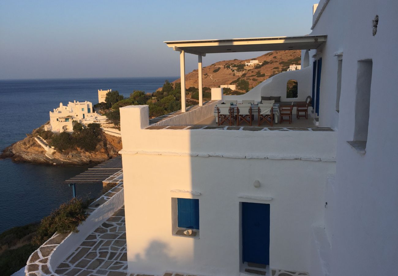 Villa in Ios - Artistic Villa by Yannis Gaïtis