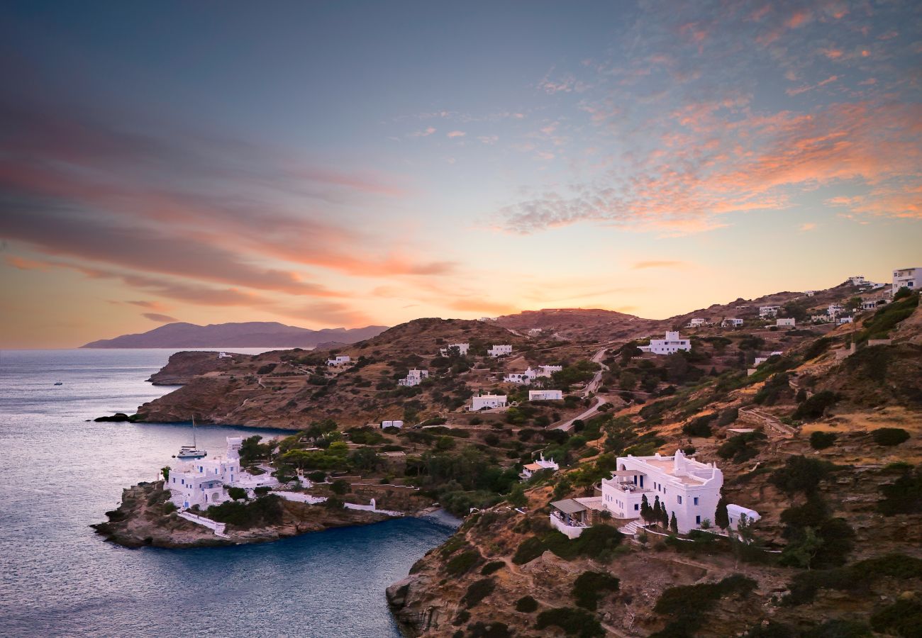 Villa in Ios - Artistic Villa Hideaway