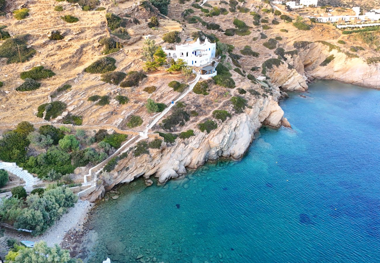 Villa in Ios - Artistic Villa Hideaway