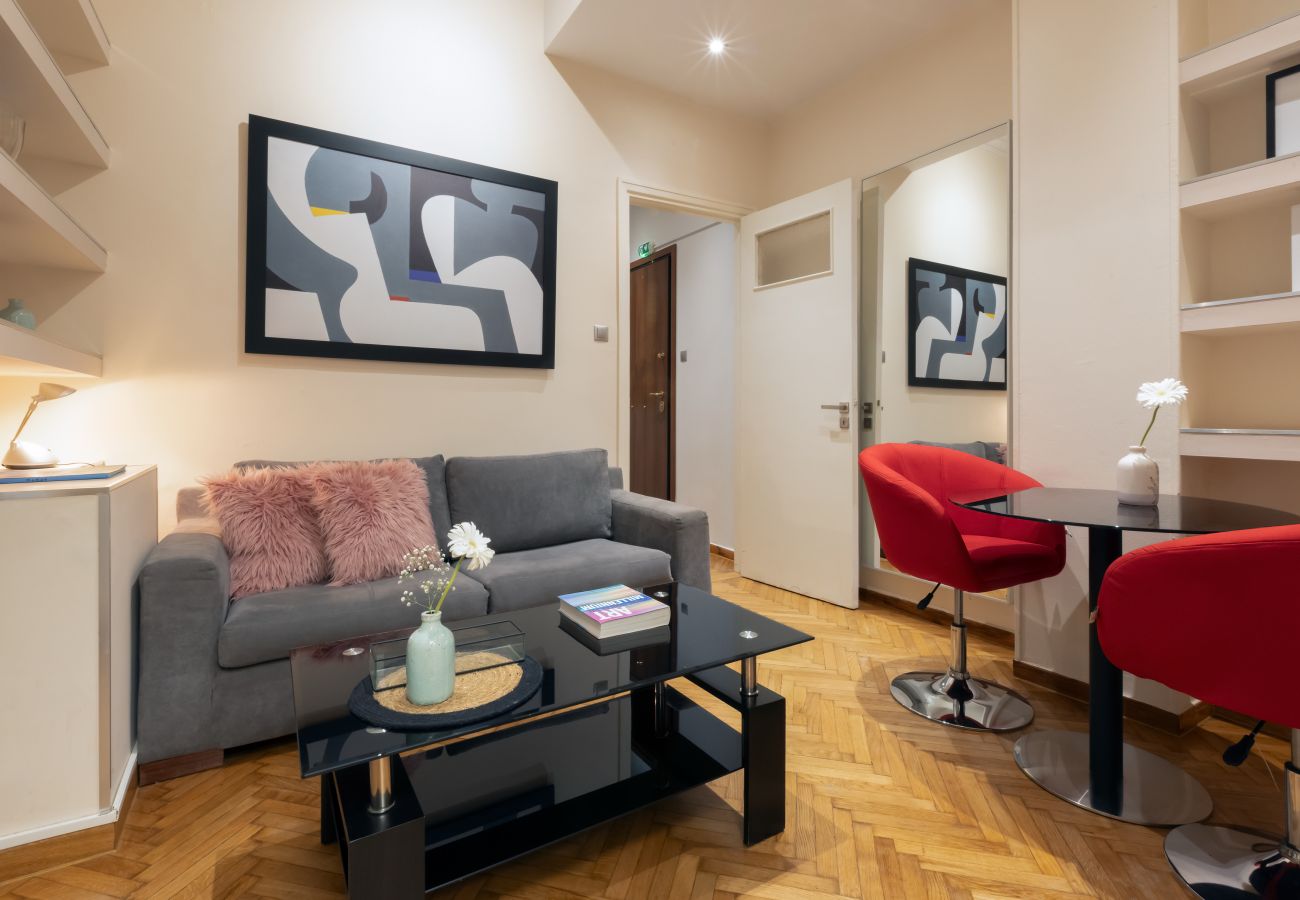 Apartment in Athens - Serenity Escape with Jacuzzi in Kolonaki