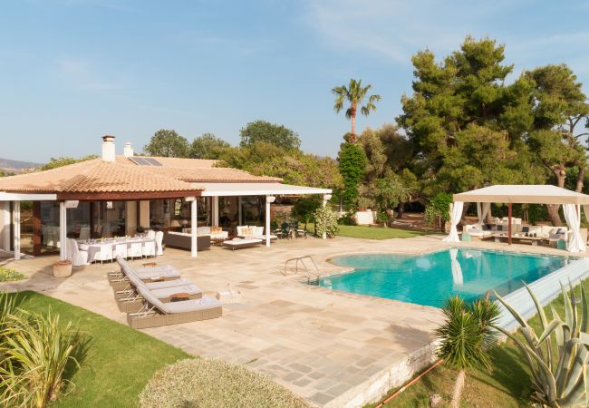 Villa in Nafplio - Private Coastal Villa in Nafplio