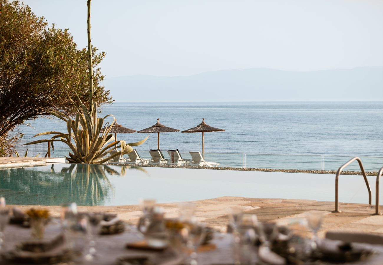 Villa in Nafplio - Private Coastal Villa in Nafplio