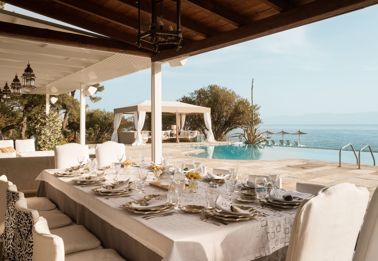 Villa in Nafplio - Private Coastal Villa in Nafplio