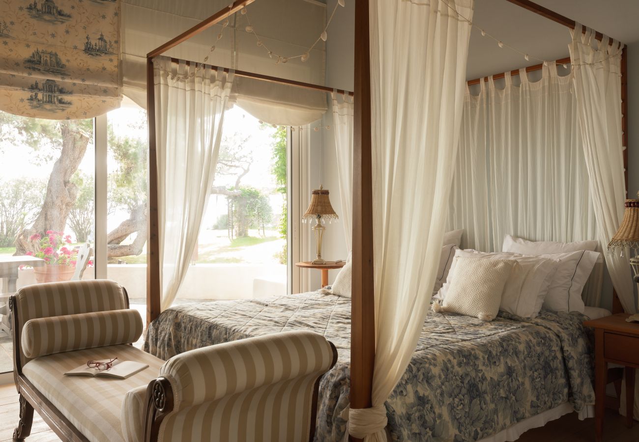 Villa in Nafplio - Private Coastal Villa in Nafplio