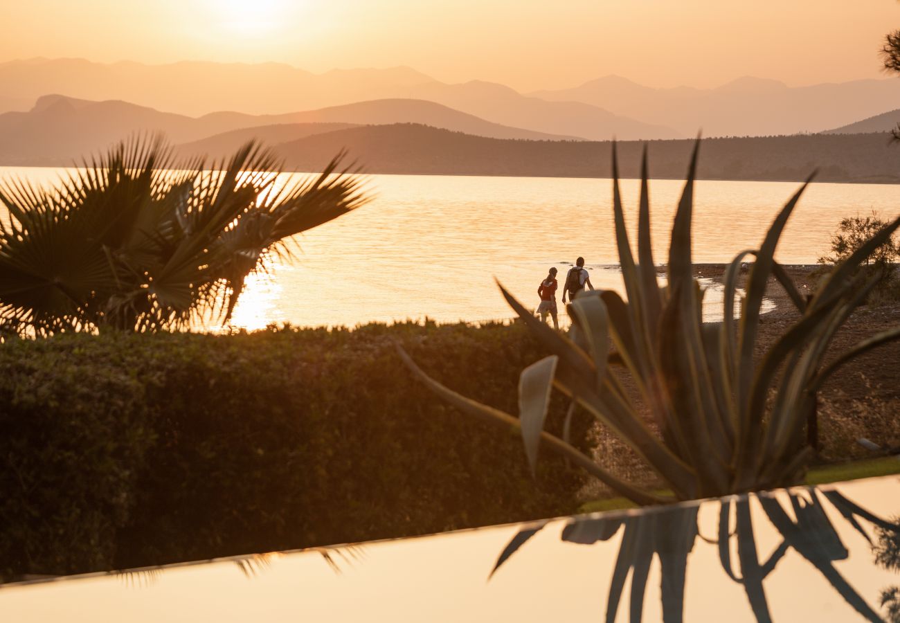 Villa in Nafplio - Private Coastal Villa in Nafplio