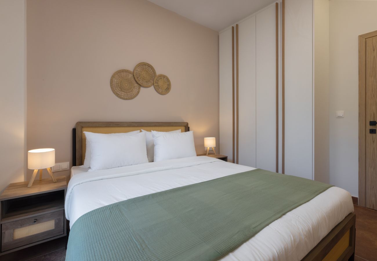 Apartment in Kallithea - Minimal City View Apartment